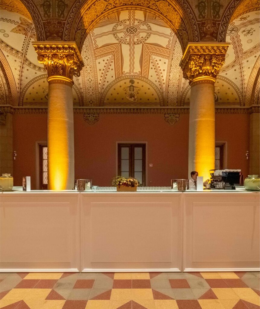 mobilsofa-boutique-baroque-4-min